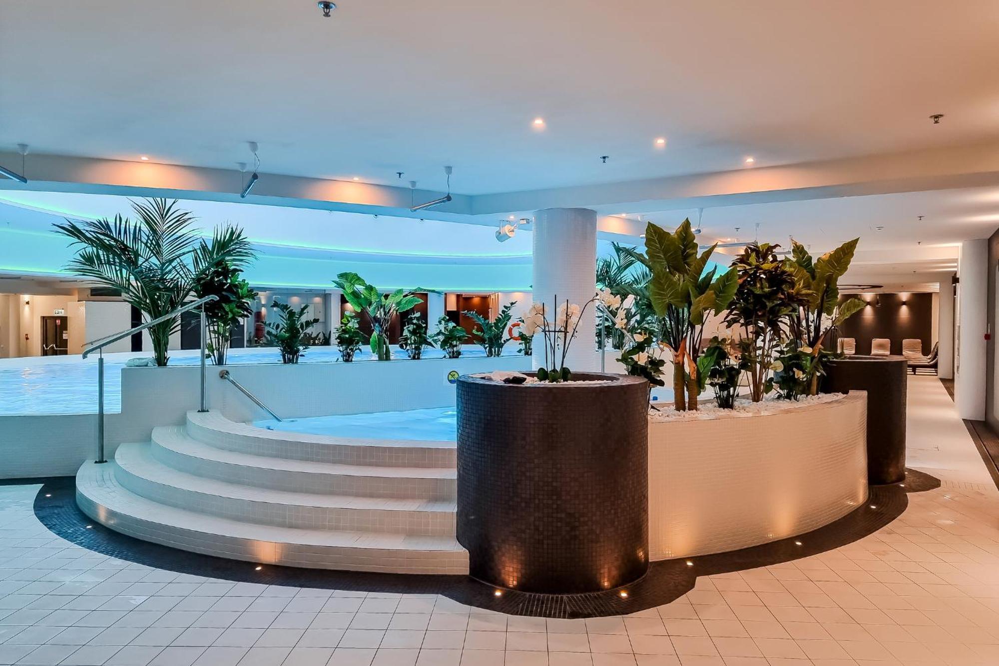 Hanza Tower No. 524 - Swimming Pool, Jacuzzi, Balcony Szczecin